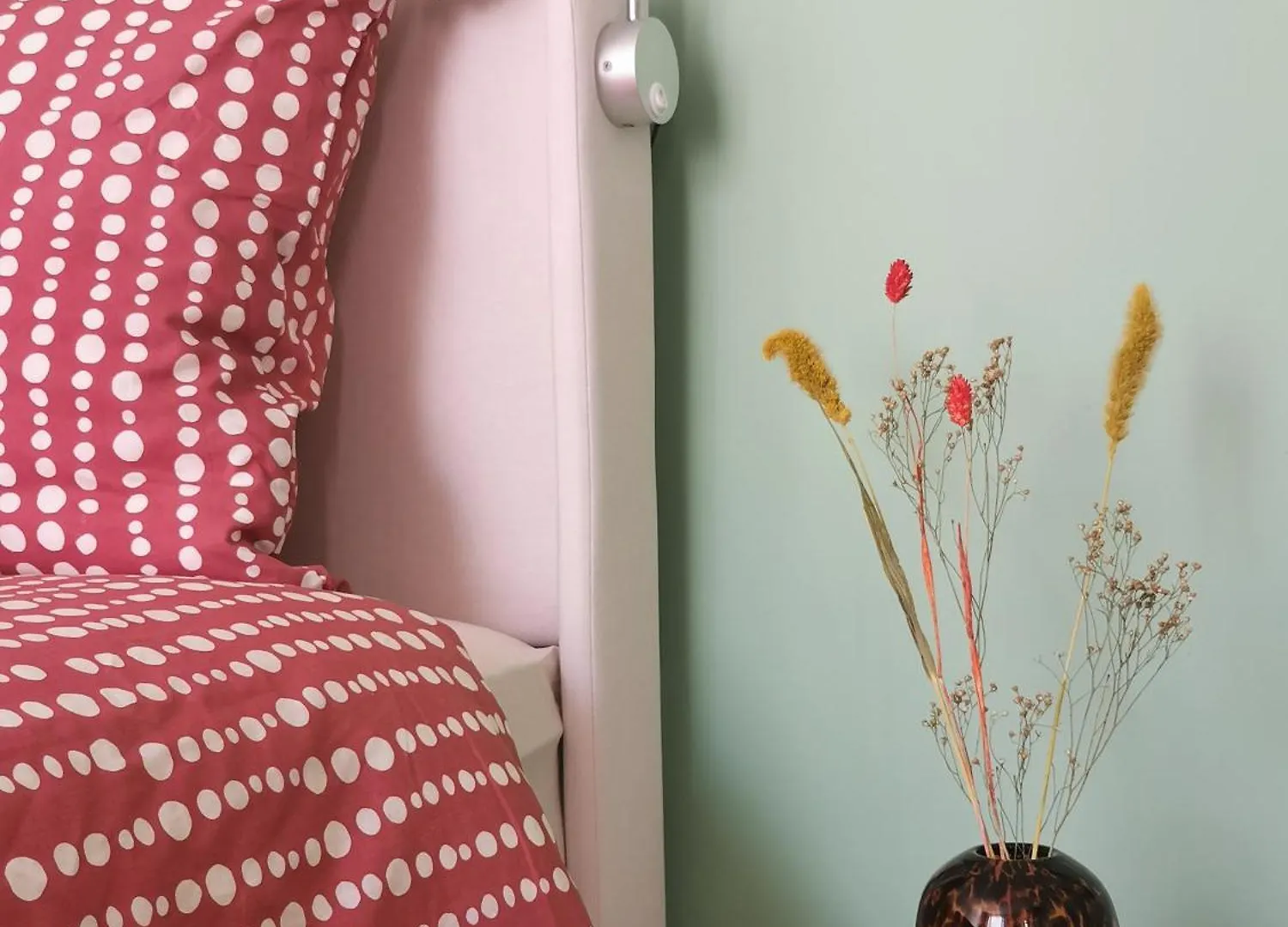 Lovely And Bright Studio In Montmartre Parigi