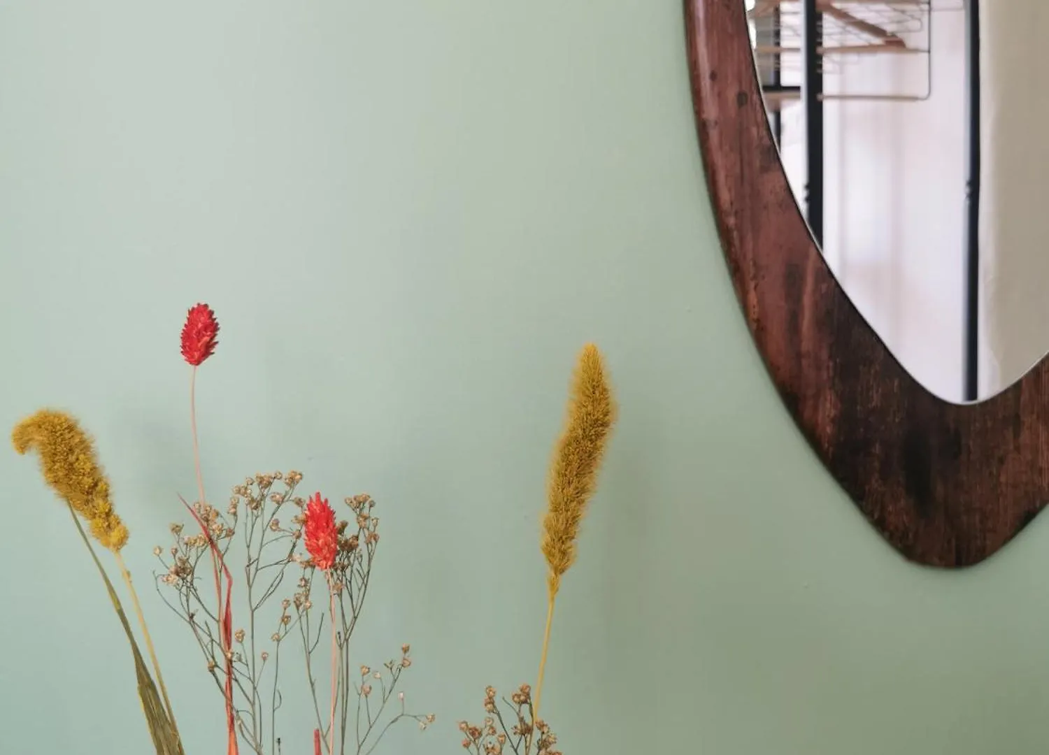 Lovely And Bright Studio In Montmartre Paris